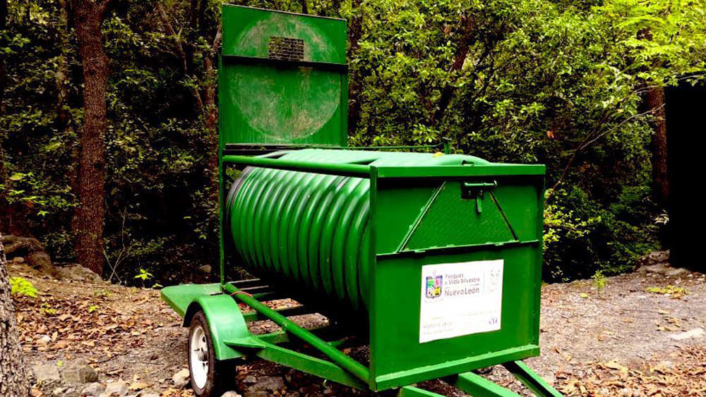 Capturan al oso de Chipinque; lo castran antes de su liberación - trampa-para-capturar-al-oso-negro-del-parque-chipinque