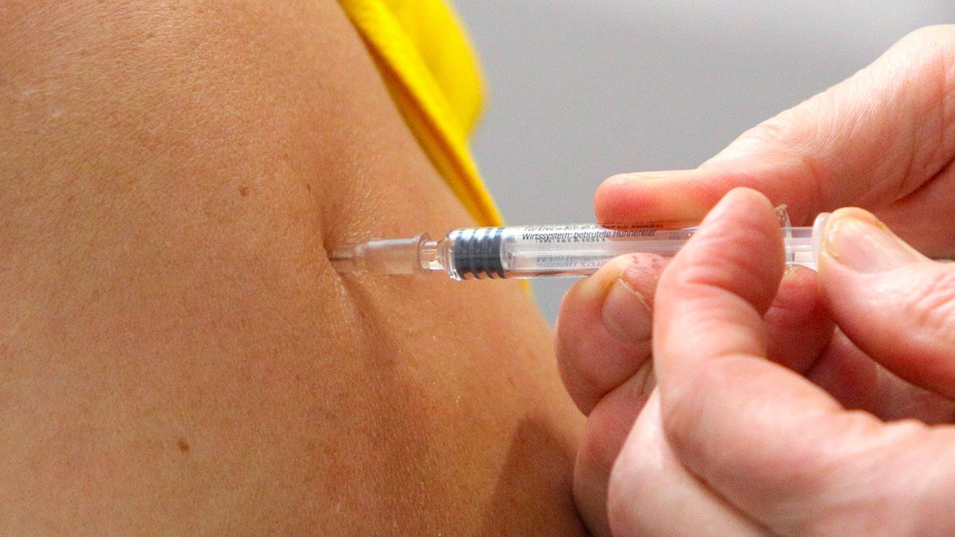 México pagará vacuna contra COVID-19 con fondos propios, aclara Salud