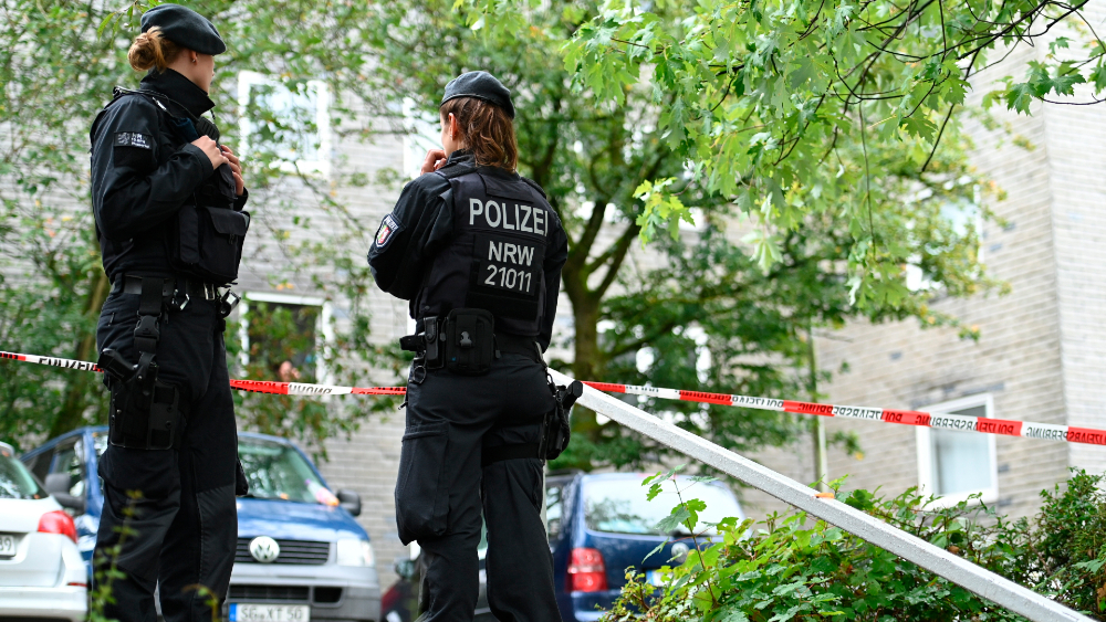 Encuentran cinco niños muertos en Alemania; la policía sospecha de la madre