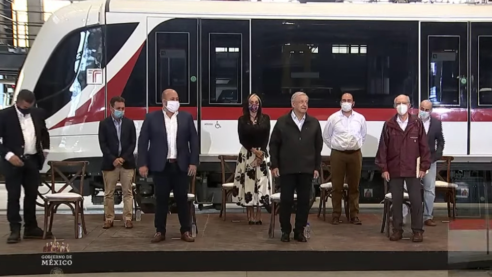 López Obrador y Enrique Alfaro pausan pleito por inauguración de tren