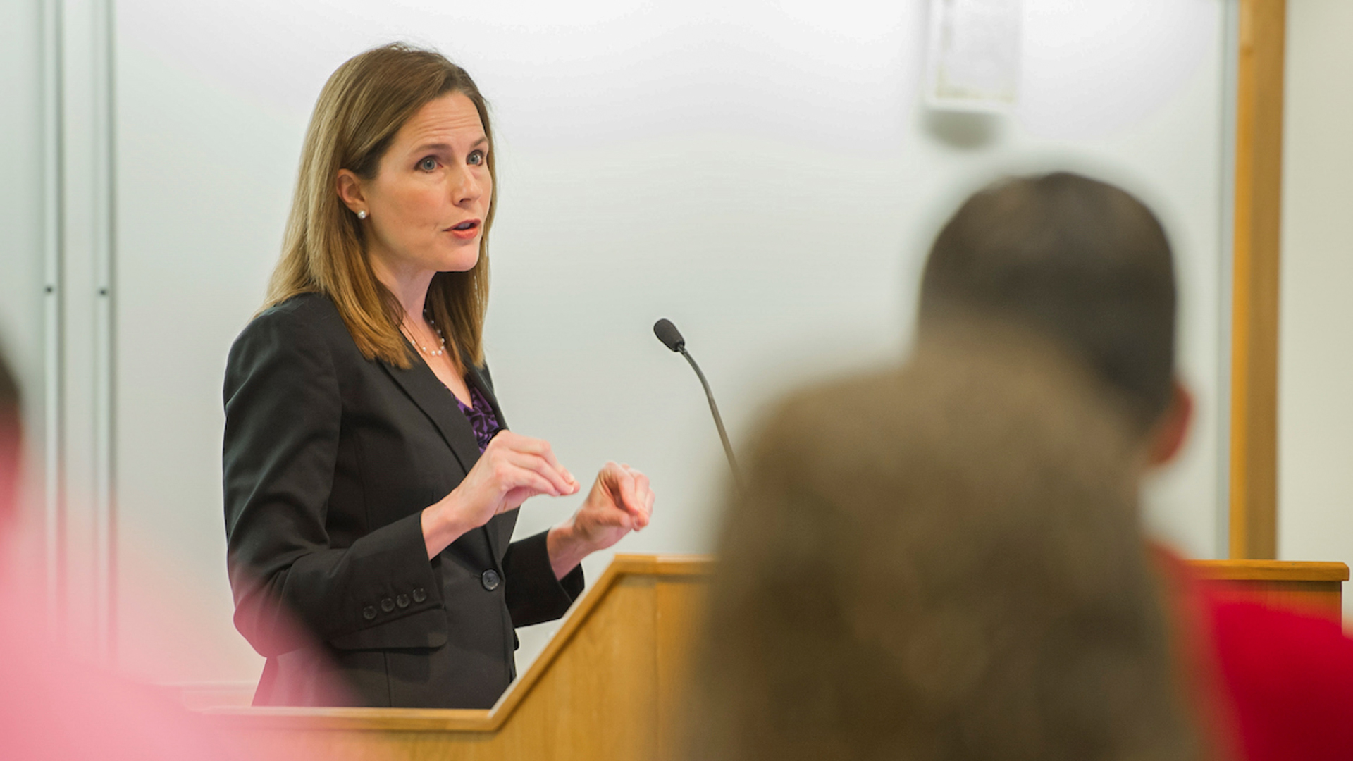 Elegiría Trump a Amy Coney Barret como nueva jueza de la Corte Suprema - amy-coney