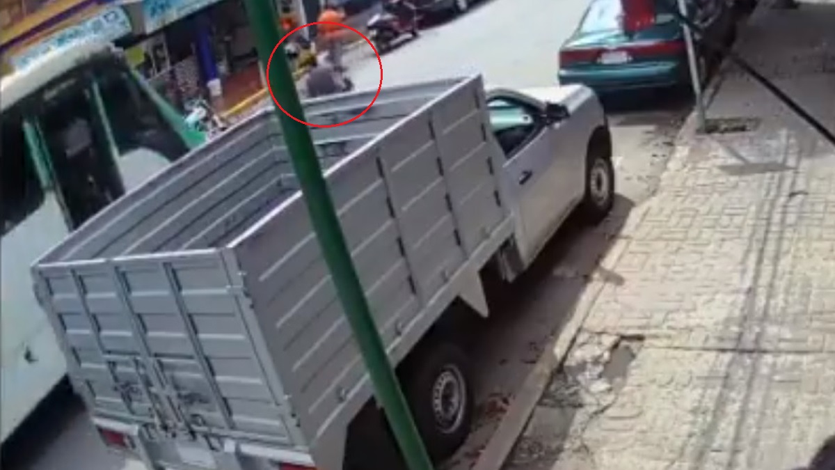 #Video El momento en que niña fue atropellada por microbús en Magdalena Contreras