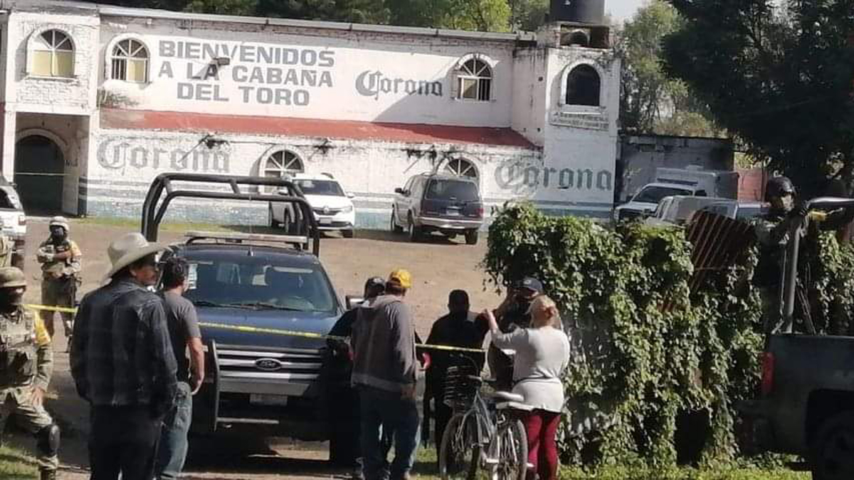 Fiscalía de Guanajuato investiga masacre en bar de Jaral del Progreso; confirma 11 muertos y una mujer lesionada Fiscalía de Guanajuato investiga masacre en bar de Jaral del Progreso; confirma 11 muertos y una mujer lesionada