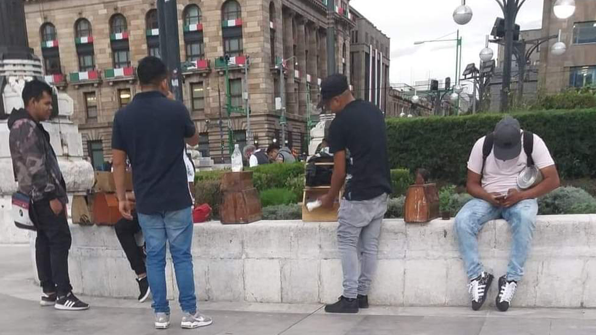 Detienen en la Alameda Central capitalina a boleros por amenazas