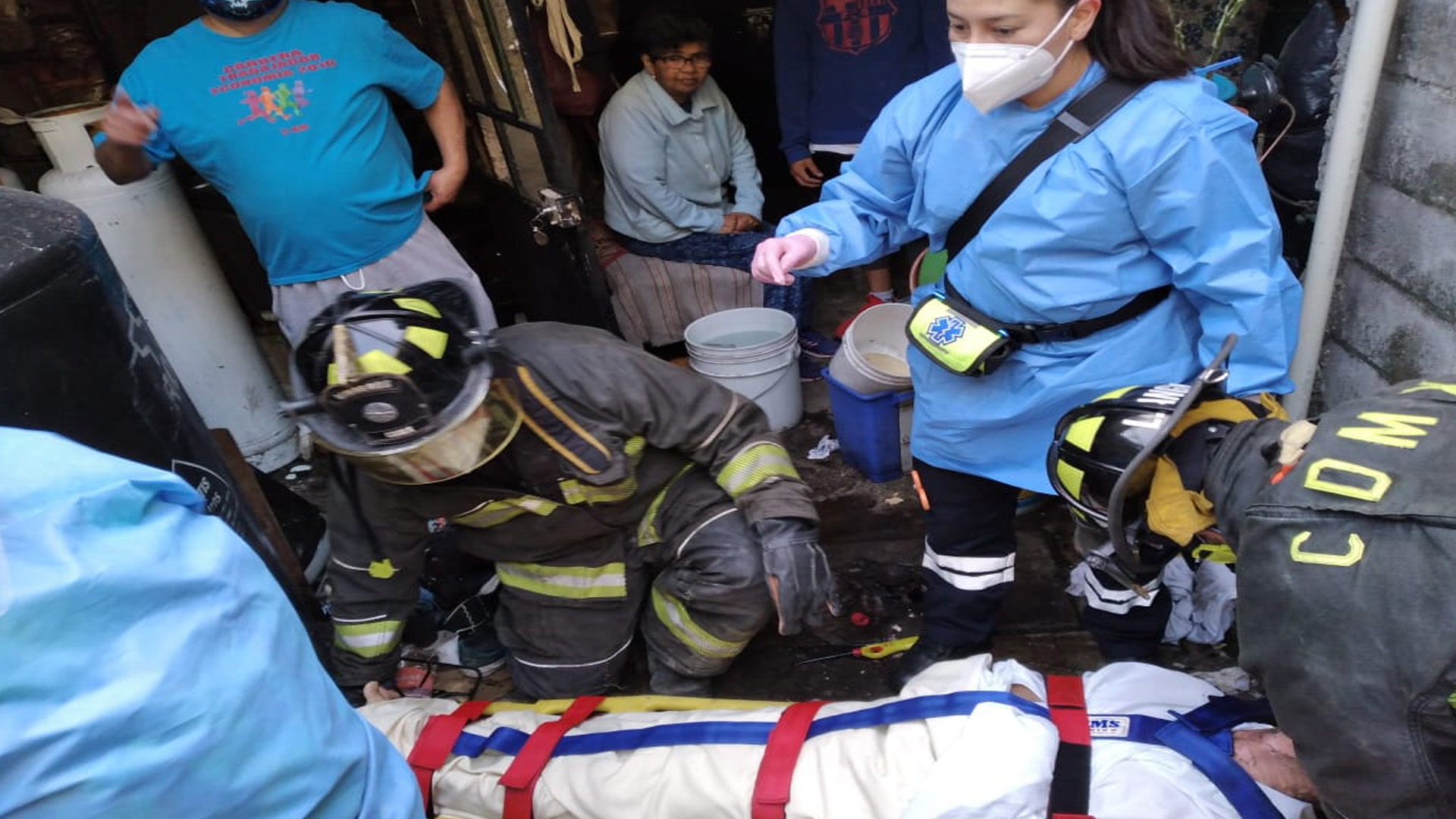 Flamazo en vivienda de Coyoacán deja un hombre lesionado