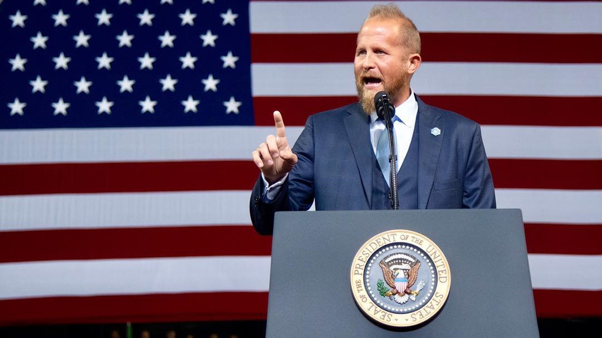 Hospitalizan a exjefe de campaña de Trump por presunto intento de suicidio