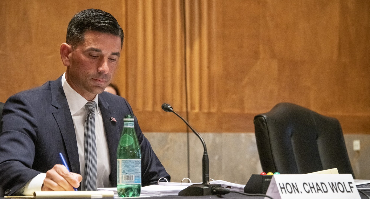 Avanza en Senado de EE.UU. polémico nombramiento de Wolf al frente de Seguridad Nacional