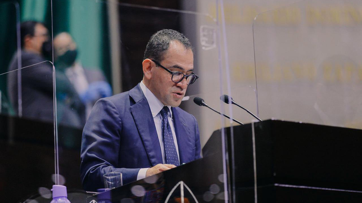 Asciende a 29 mil mdp deuda de gobernadores salientes, expone Arturo Herrera