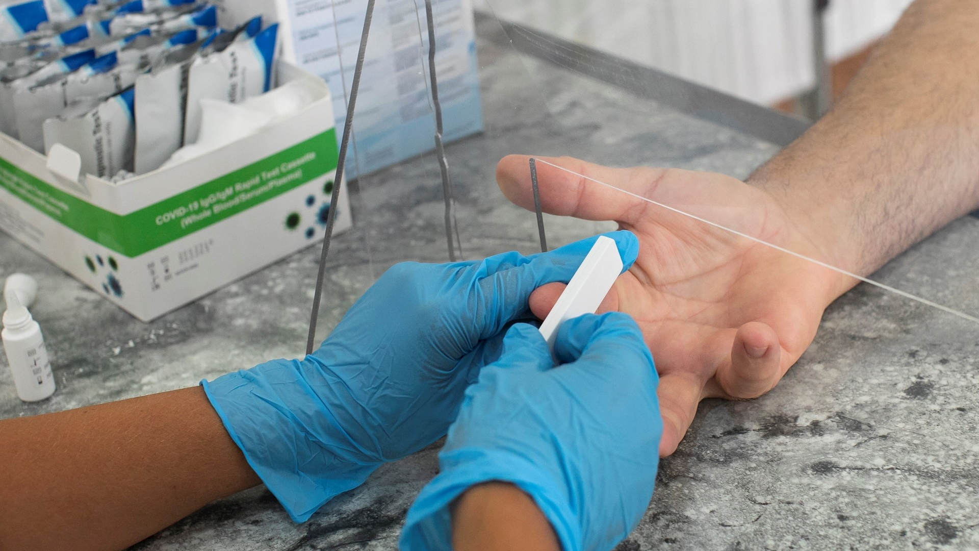 El mundo suma 30.6 millones de contagios y más de 950 mil muertos por COVID-19 El mundo suma 30.6 millones de contagios y más de 950 mil muertos por COVID-19