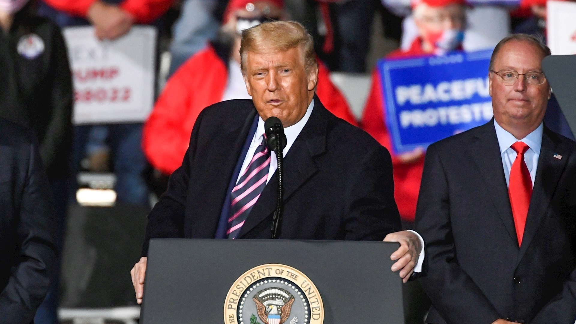 Trump asegura que la jueza Ruth Bader Ginsburg “tuvo una vida increíble”