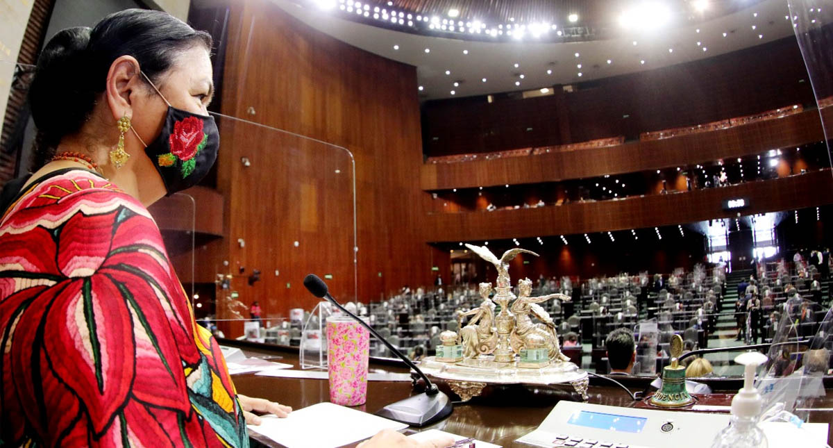 Análisis grafológico de la firma de Dulce María Sauri