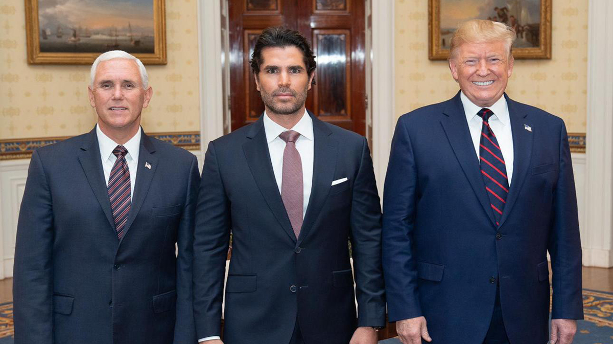 Nomina Trump a Eduardo Verástegui para puesto clave en su administración - eduardo-verastegui-junto-a-donald-trump-y-mike-pence