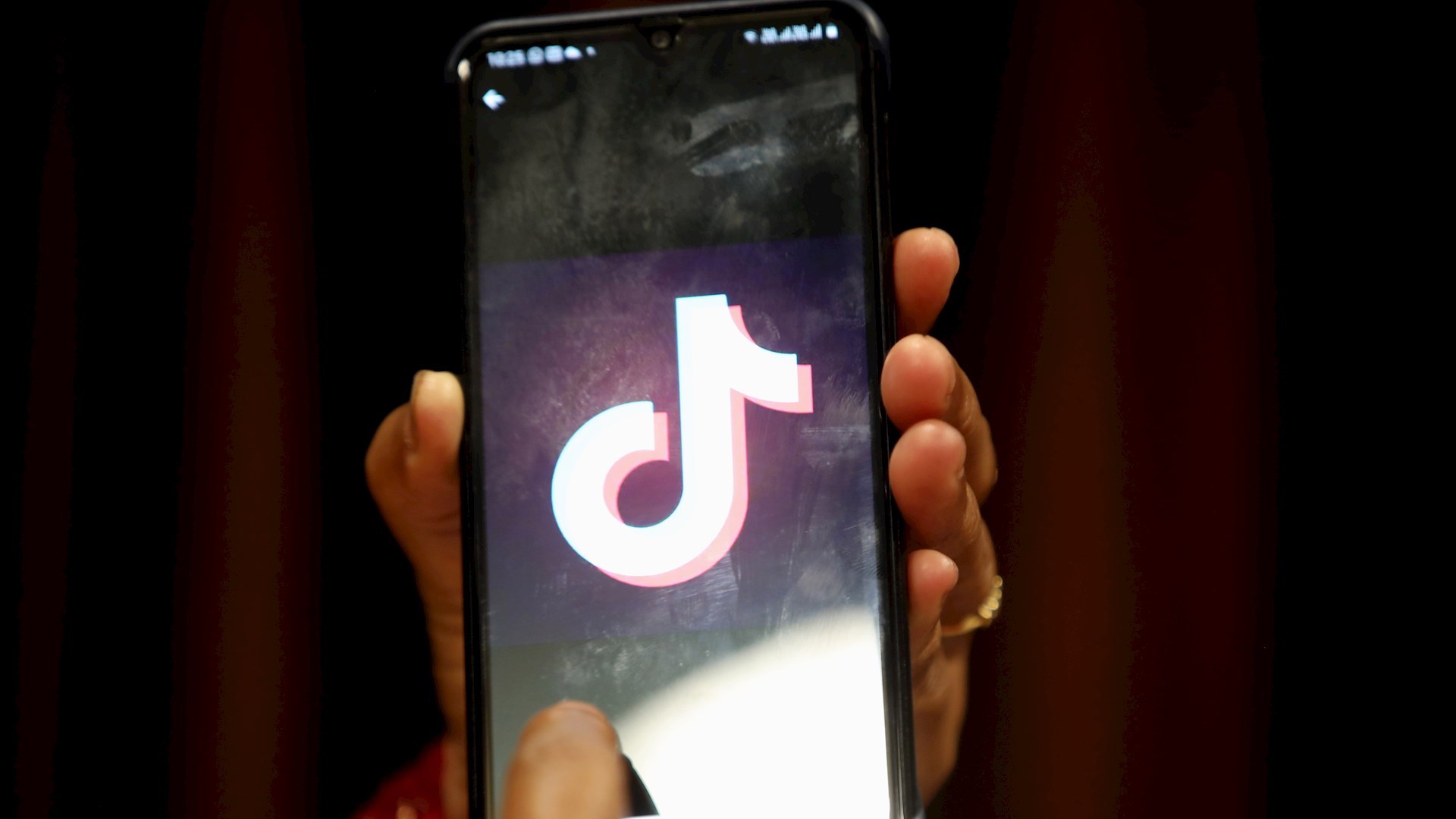 Trump inflexible con TikTok: o acuerda su venta o dejará de operar Trump inflexible con TikTok: o acuerda su venta o dejará de operar