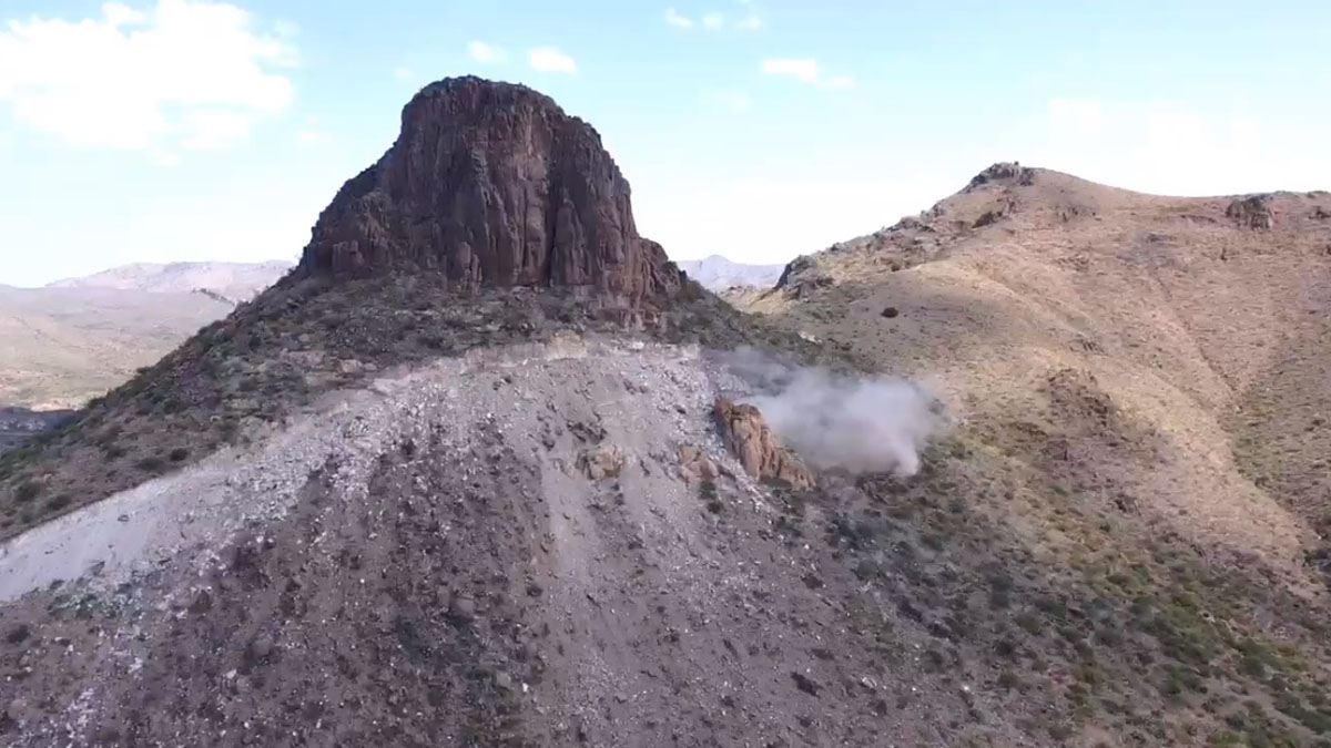 #Video Dinamitan cañón de Guadalupe en EE.UU. para construir muro fronterizo