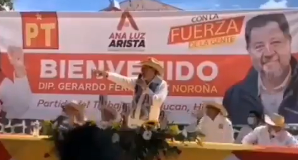 #Video Por segunda vez, atacan con “huevazos” a Fernández Noroña en Hidalgo