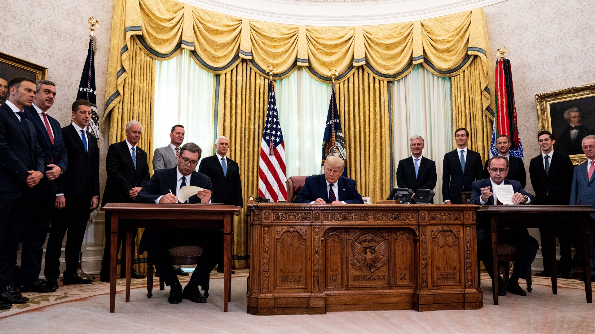 Normalizan Serbia y Kosovo sus relaciones económicas con EE.UU. como mediador - firma-de-acuerdo-entre-serbia-y-kosovo-en-despacho-oval-de-la-casa-blanca-de-eeuu