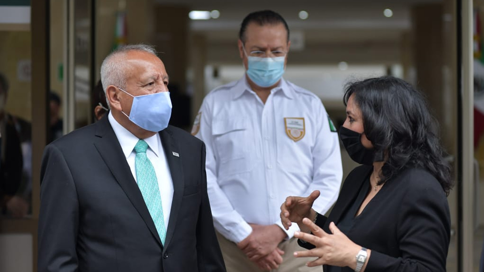 Trabajadores del Estado volverán a las oficinas hasta el 4 de enero