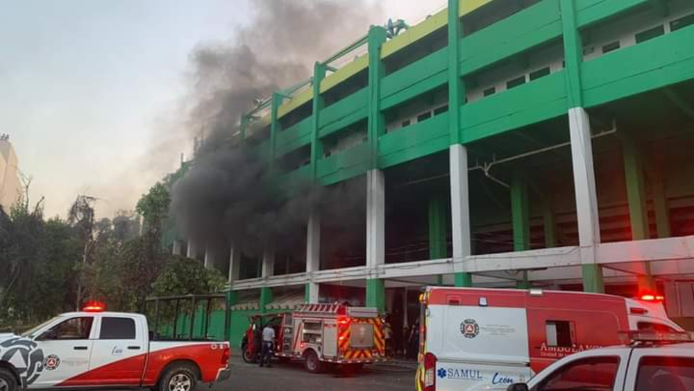 Incendian bodega del Estadio León; hay un detenido