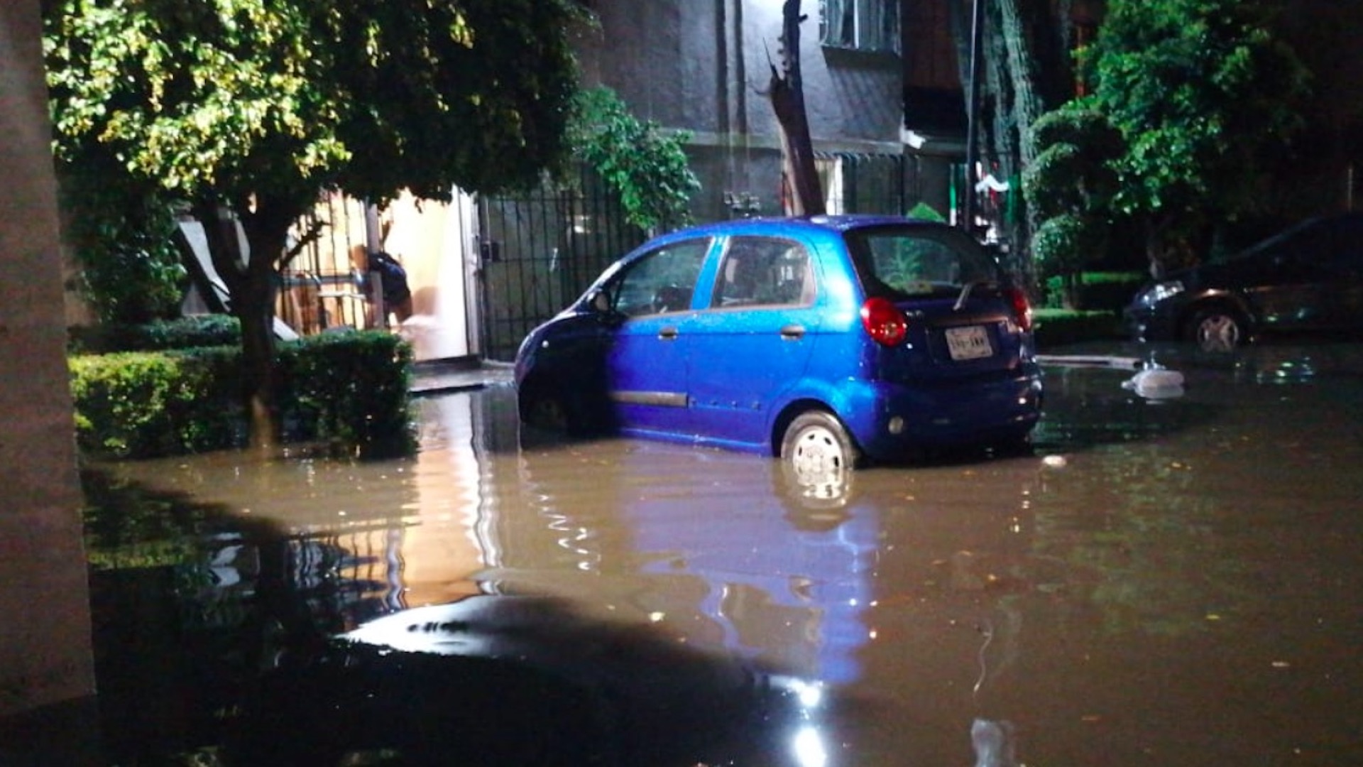 Fuertes lluvias dejan dos muertos en la Ciudad de México