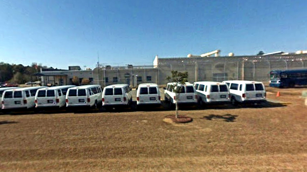 México tacha de “inaceptable” la esterilización forzada de migrantes en EE.UU.