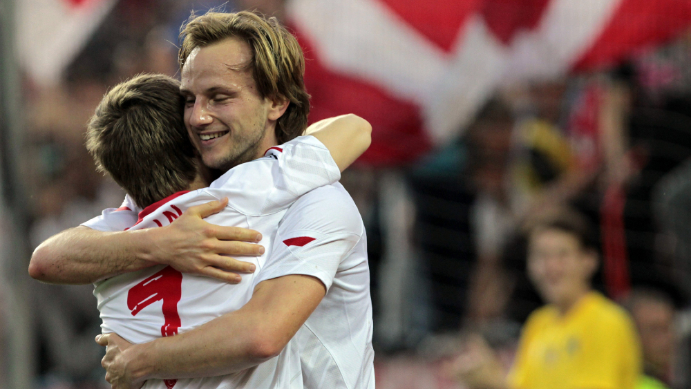 Iván Rakitic deja el F.C. Barcelona y firma con el Sevilla hasta 2024