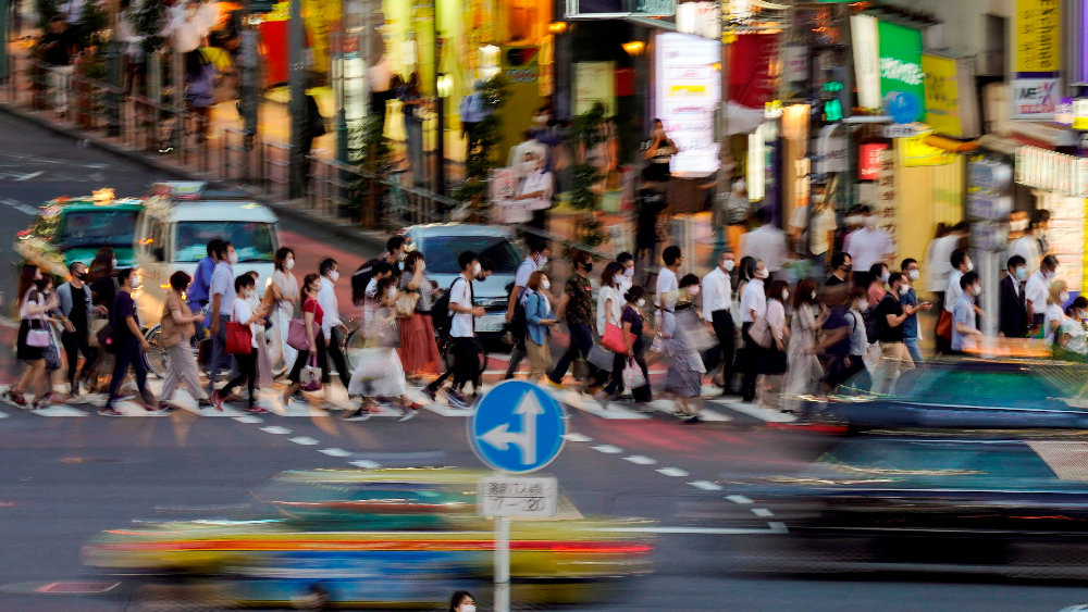 Japón nombra un 'ministro de la Soledad' ante aumento de suicidios - japon-normalidad-covid19-coronavirus