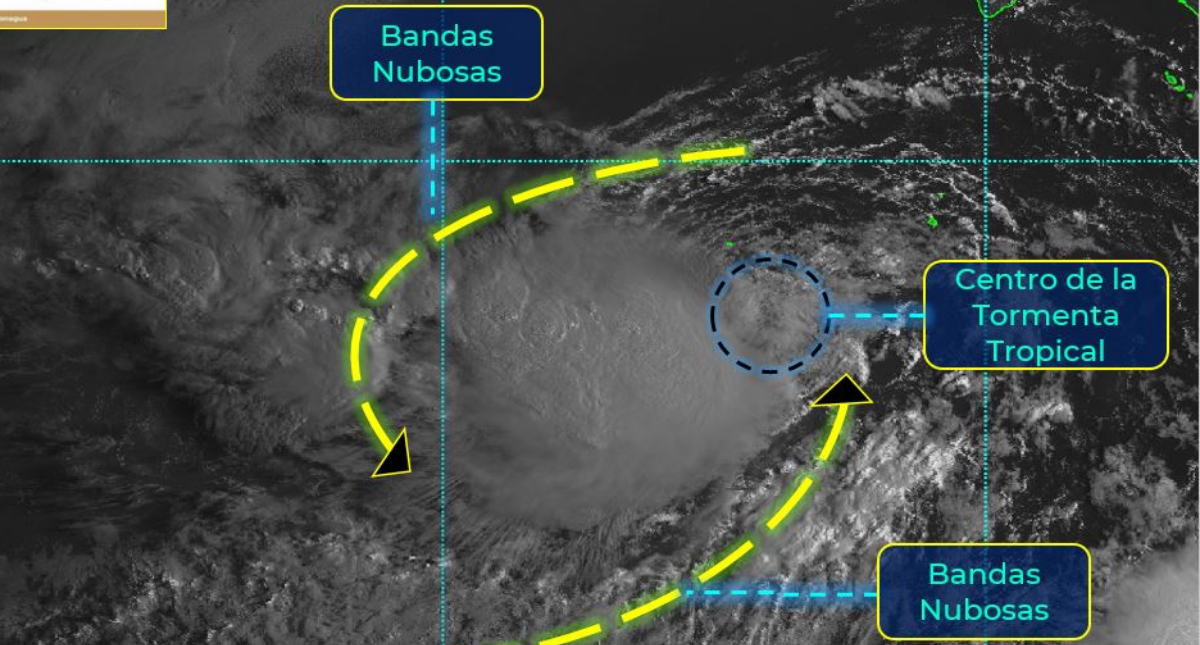 Se forma la tormenta tropical Karina al suroeste de Baja California Sur