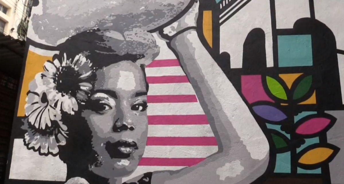 Artista da color a la capital de El Salvador para olvidar al COVID-19 Artista da color a la capital de El Salvador para olvidar al COVID-19