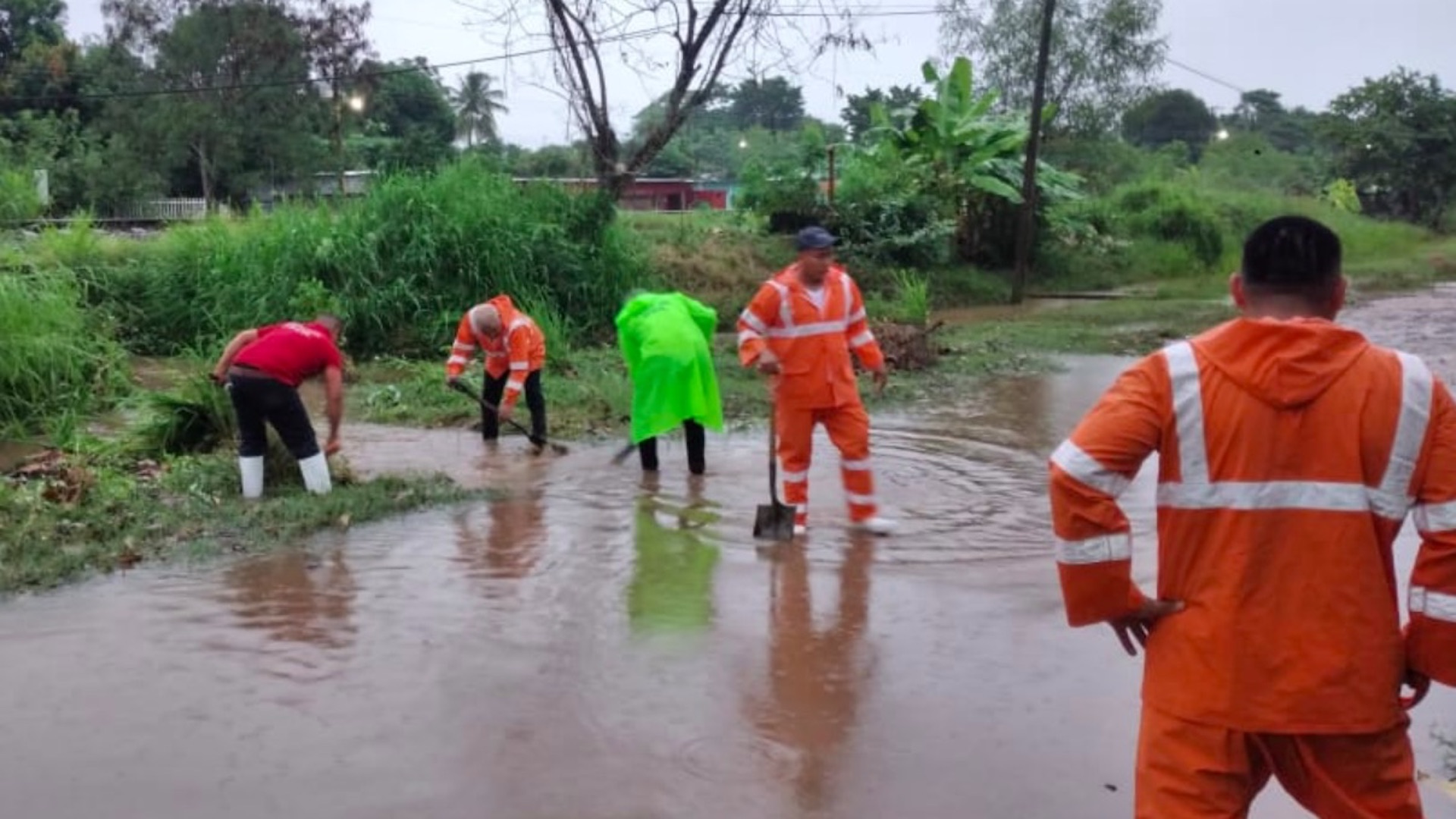 Onda tropical 34 recorre el sureste de México; provocará lluvias intensas en Guerrero, Oaxaca y Chiapas Onda tropical 34 recorre el sureste de México; provocará lluvias intensas en Guerrero, Oaxaca y Chiapas
