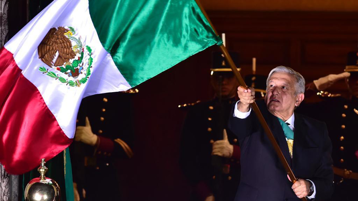 En un Zócalo vacío por la pandemia, AMLO recuerda en Grito de Independencia a pueblos indígenas, fraternidad y la esperanza En un Zócalo vacío por la pandemia, AMLO recuerda en Grito de Independencia a pueblos indígenas, fraternidad y la esperanza