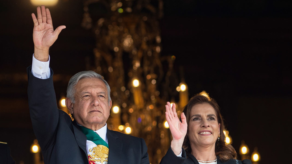 Otorga IMPI a López Obrador y Gutiérrez Müller registro de sus nombres como marcas