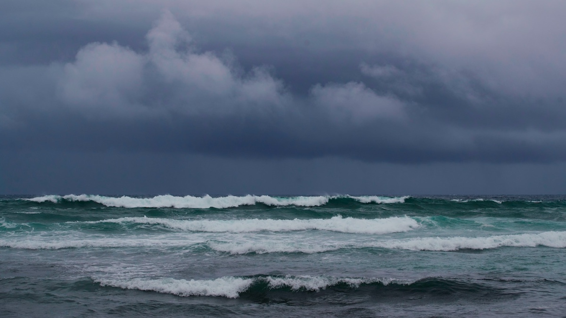 Depresión tropical diecinueve se convertirá en tormenta en las próximas horas; provoca lluvias en Florida