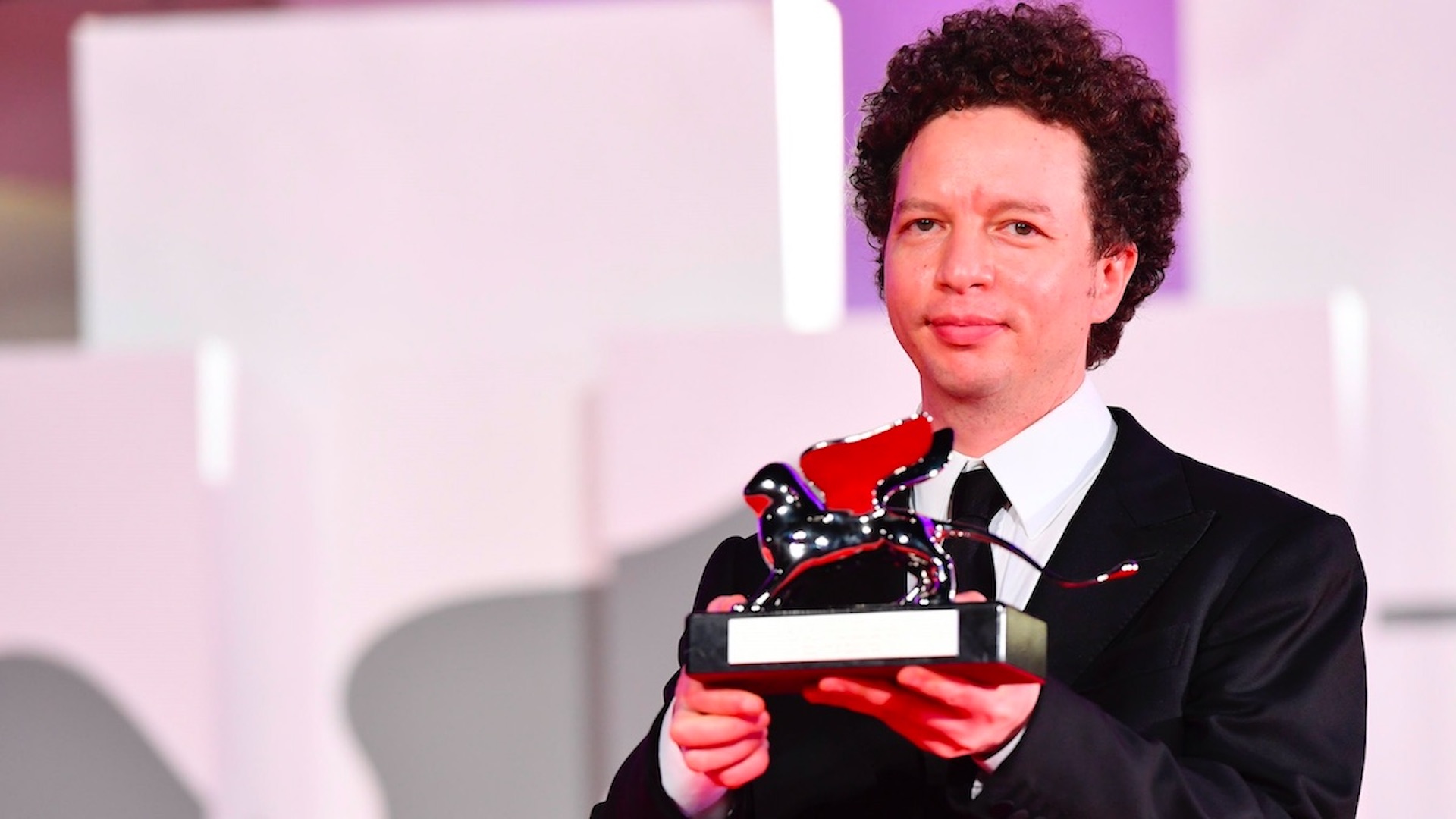 Michel Franco aviva la polémica de ‘Nuevo orden’ por presunto racismo inverso Michel Franco aviva la polémica de ‘Nuevo orden’ por presunto racismo inverso