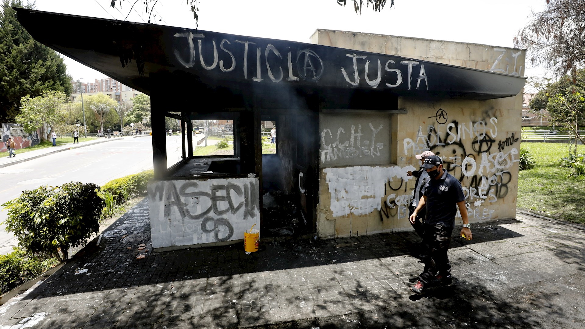 Aumentan a 13 los muertos durante protestas en Colombia contra la brutalidad policial - muertos-protestas-colombia-brutalidad-policial-2