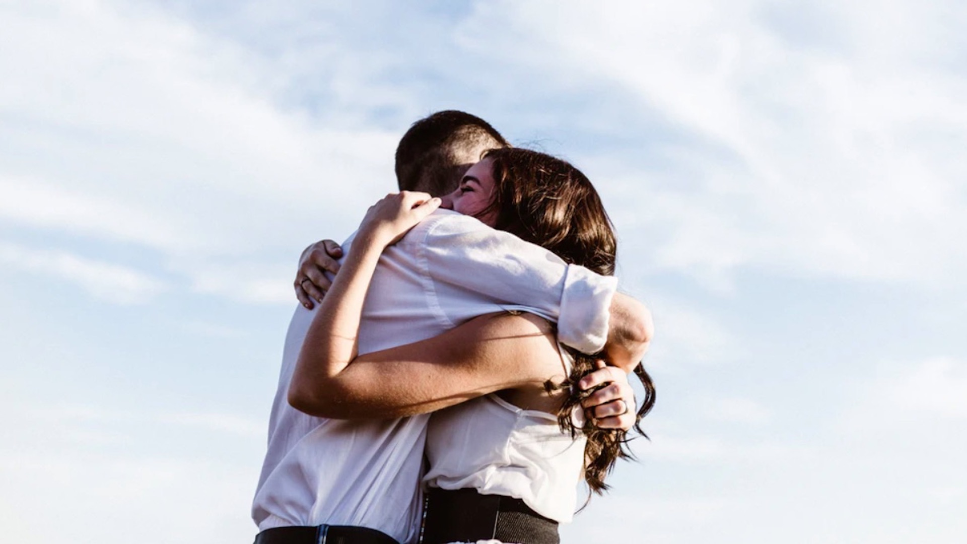 Estar enamorado aumenta la defensas; podría ayudar a resistir el COVID-19