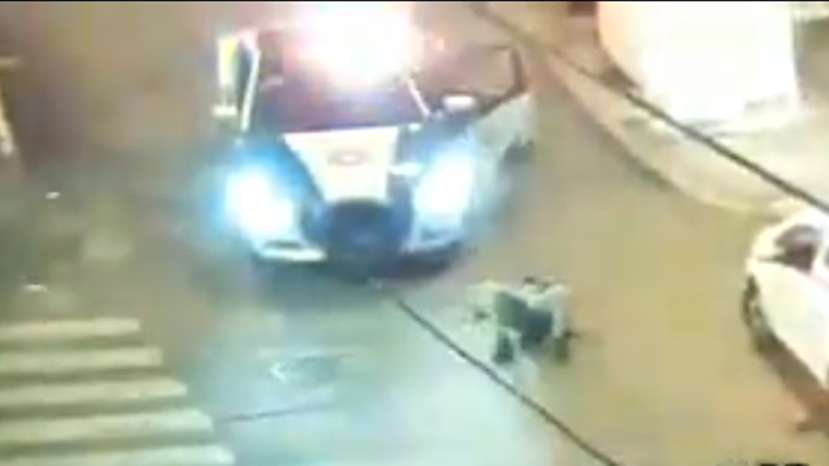 #Video Sujeto asalta a hombre en la CDMX; termina arrollado