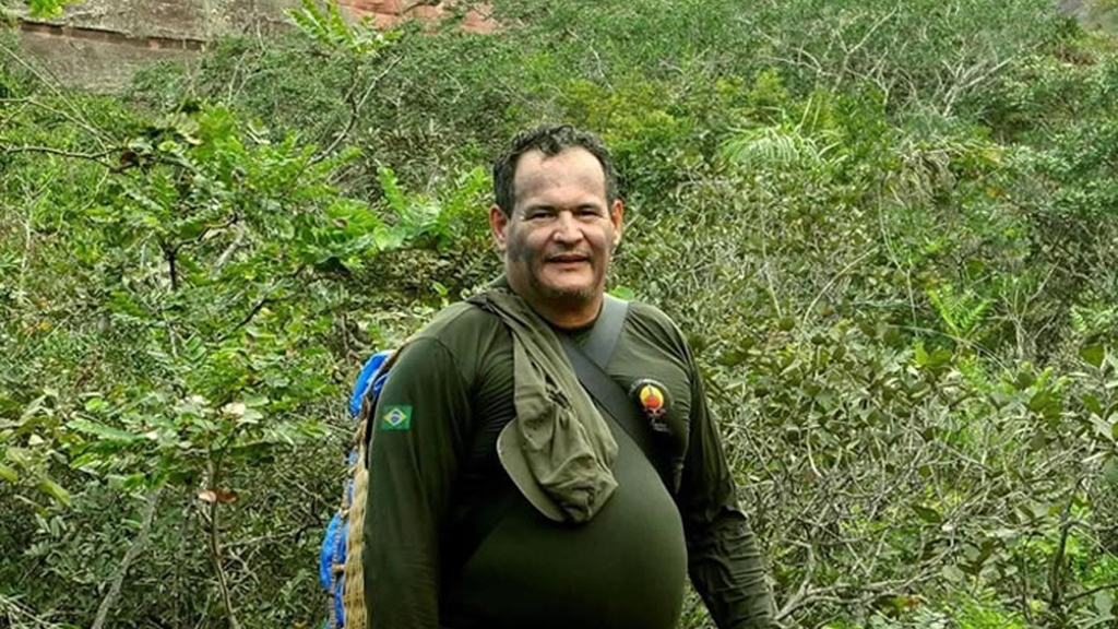 Flechazo de etnia no contactada en Brasil mata a reconocido activista