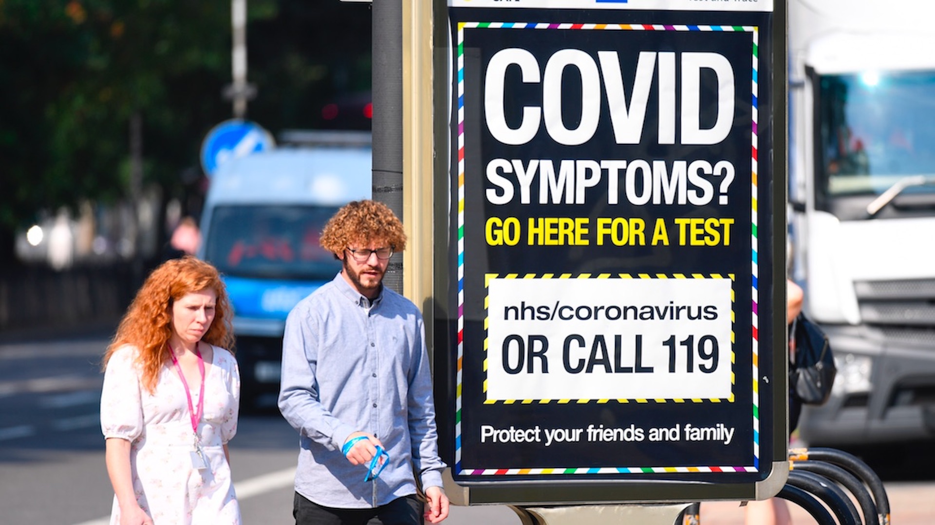 Boris Johnson admite que segunda ola de contagios de COVID-19 llegó a Reino Unido; analiza cierre de dos semanas