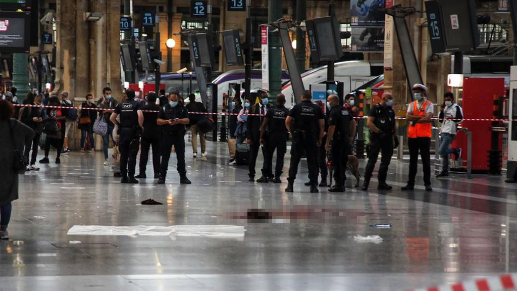Apuñalan a hombre en estación ferroviaria de París