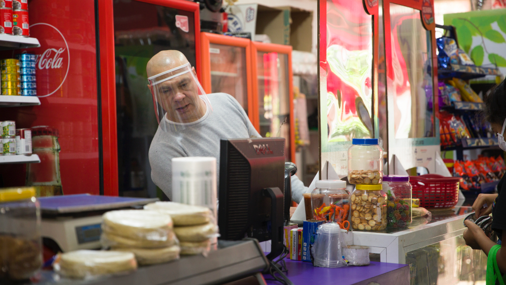 Buscan ayudar a 'tienditas' a mejorar sus ventas e ingresos pese a pandemia - tienda-abarrotes-1