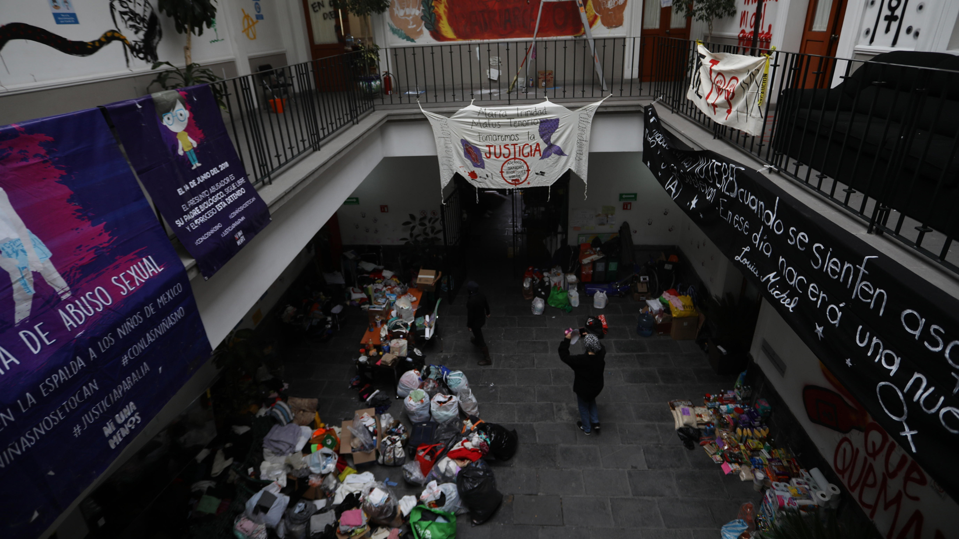 Lideresa de Ni Una Menos abandona toma de CNDH tras amenazas