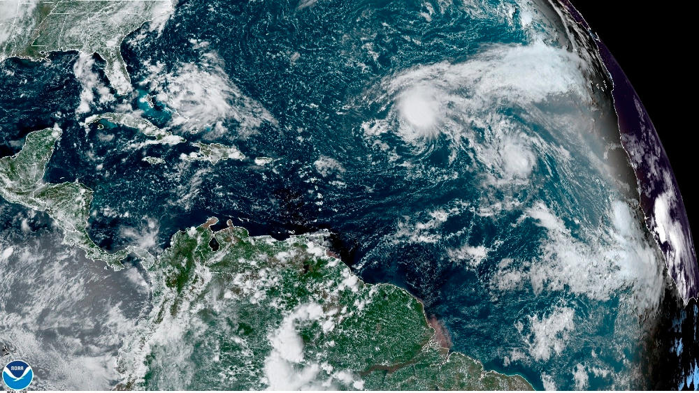 Un sistema sobre las Bahamas cruzará Florida y se hará depresión en Golfo de México