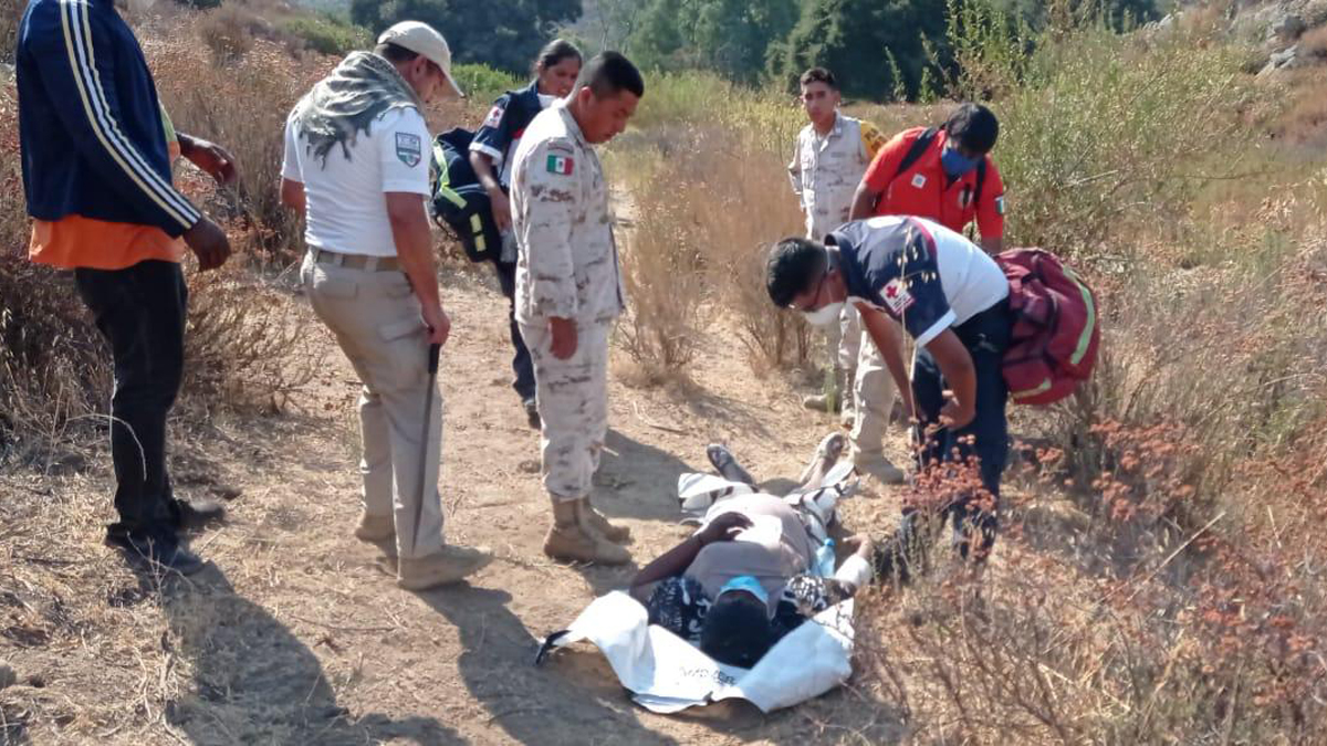 Rescatan en Baja California a dos embarazadas que pretendían cruzar a EE.UU.