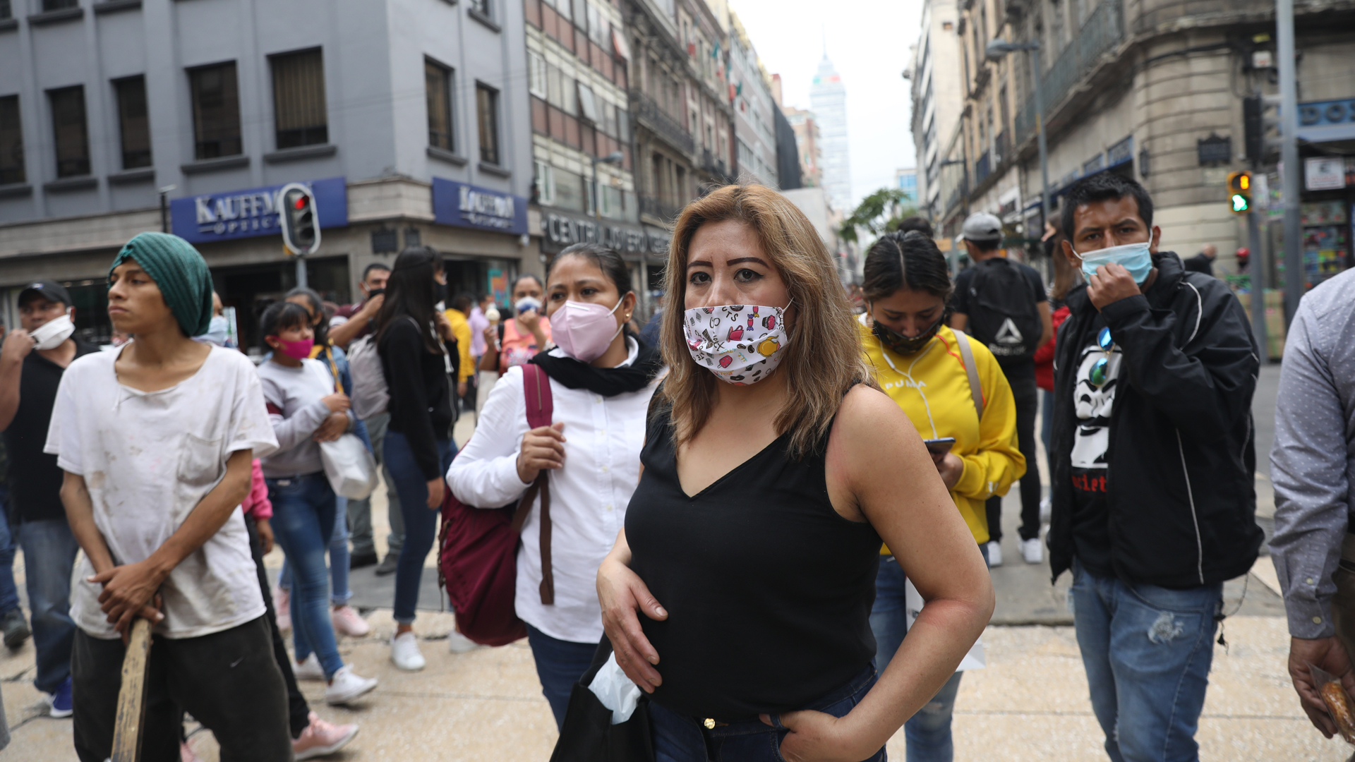 Estiman más de 90 mil muertes por COVID-19 en México