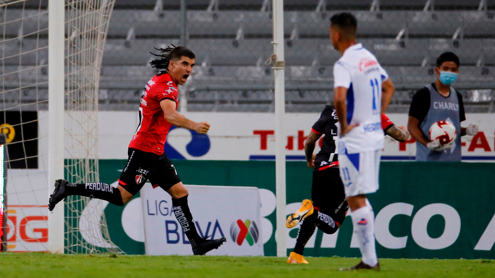 Atlas le pega a Cruz Azul en el Jalisco