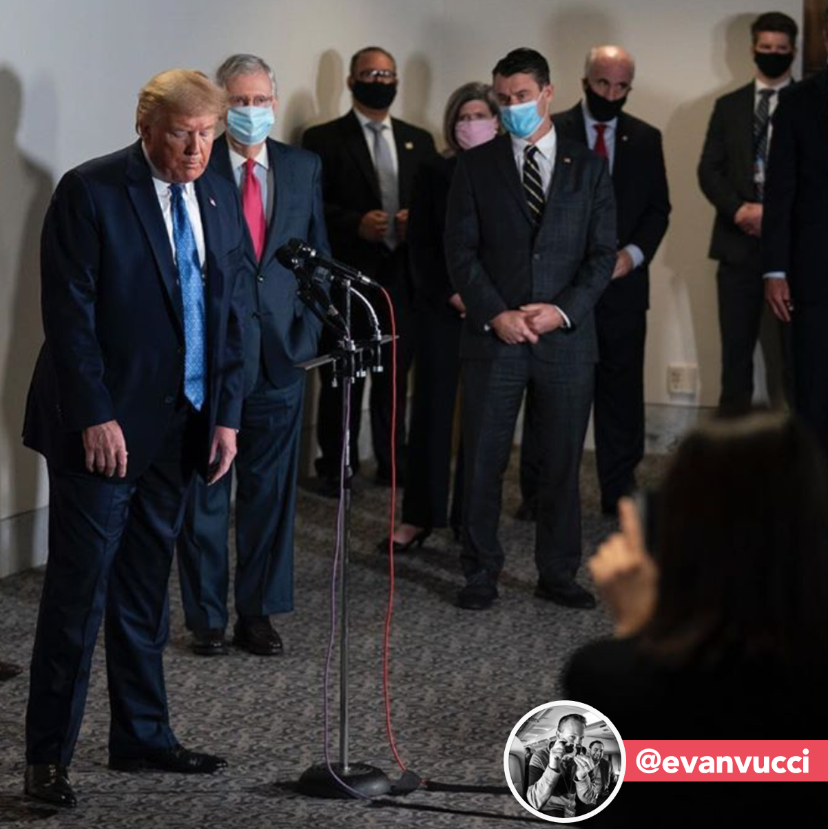 Instagrameras: El descuido de Trump - 1-3