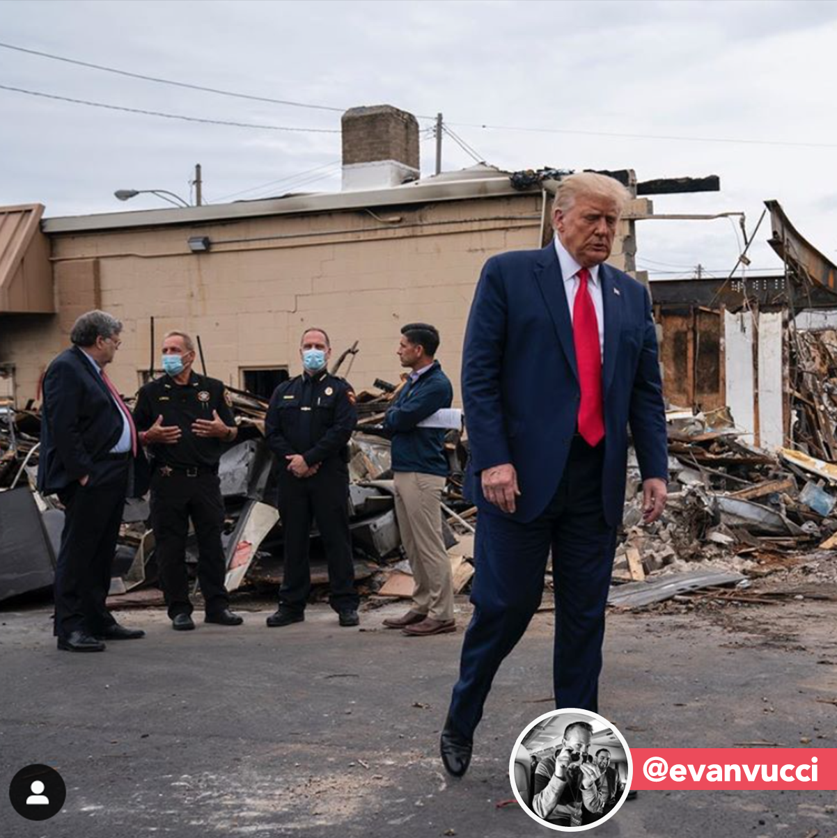 Instagrameras: El descuido de Trump - 3-3