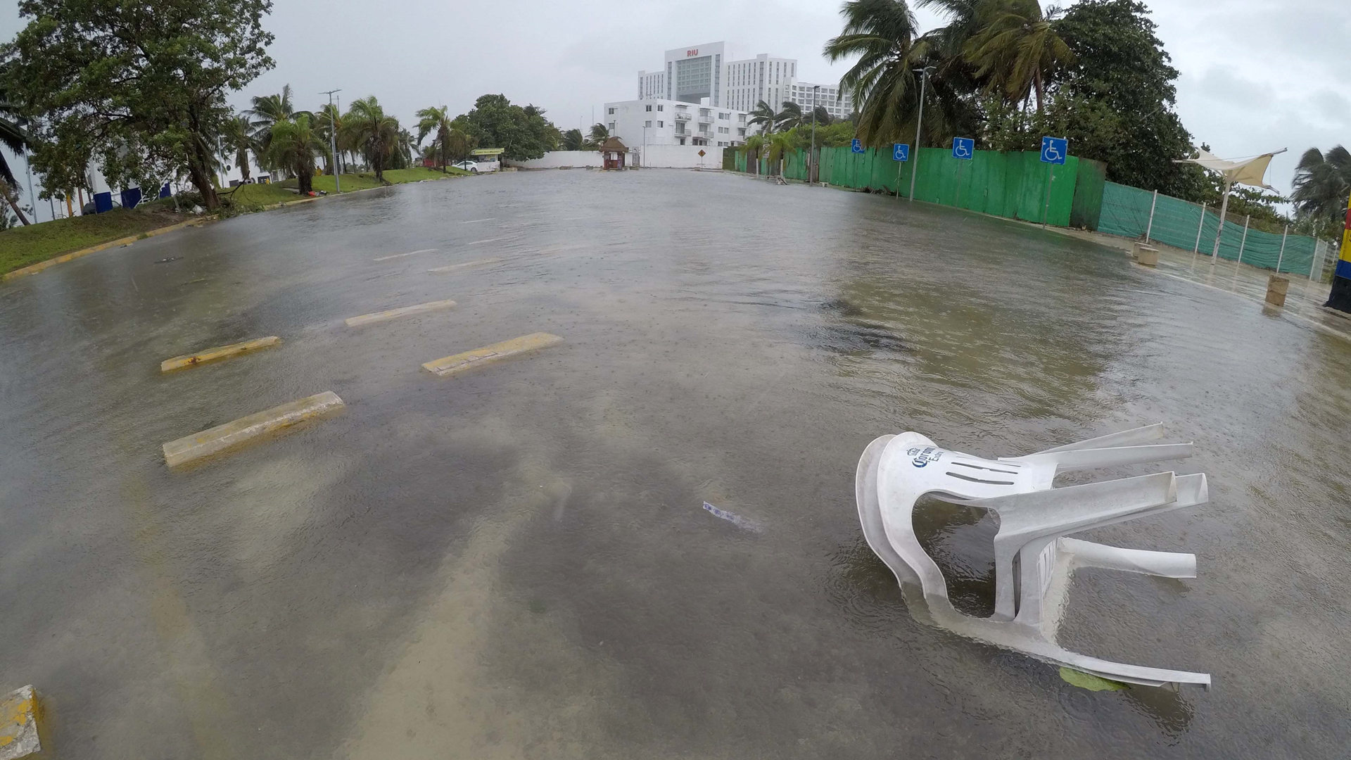 'Gamma' toma fuerza al dejar Península de Yucatán y salir al Golfo de México - afectaciones-en-q-roo-por-gamma
