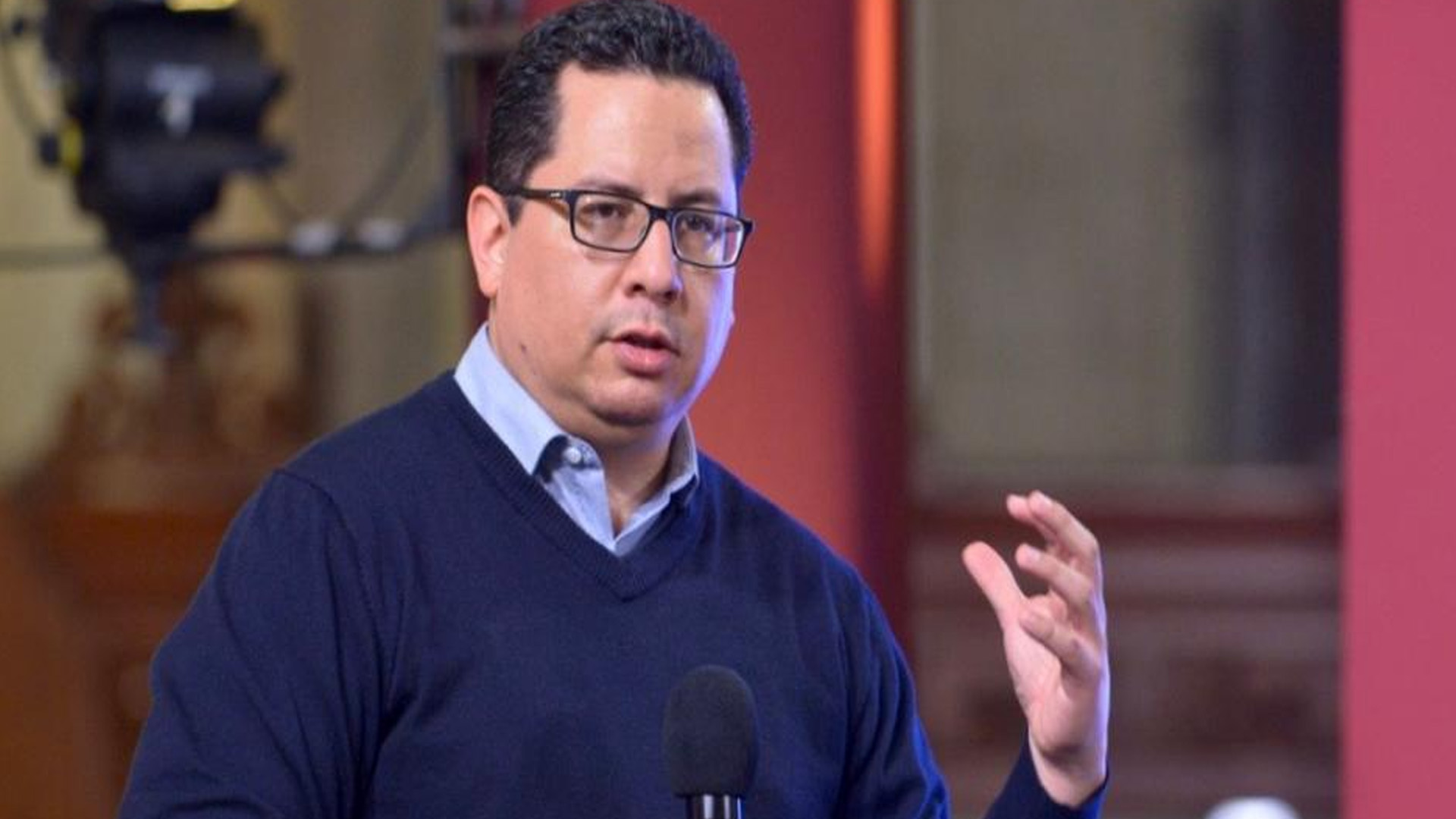 No hay evidencia científica de que contagios de COVID-19 entre senadores ocurrió en sesión sobre extinción de Fideicomisos: Alomía