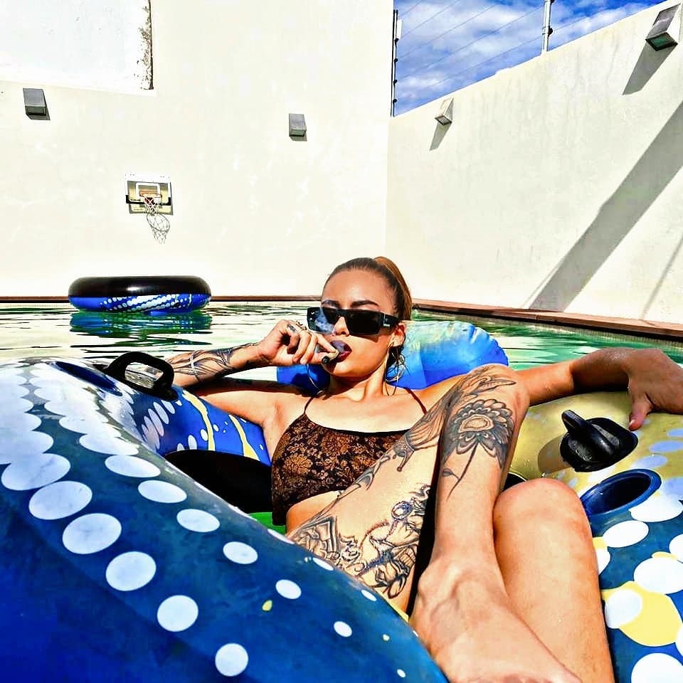 Asesinan por accidente a 'tiktoker' en Chihuahua durante grabación de video musical - areline-martinez-tenia-20-anos-de-edad